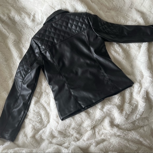 🖤 Girls never worn faux leather Fall jacket! Stylish! - Picture 2 of 2